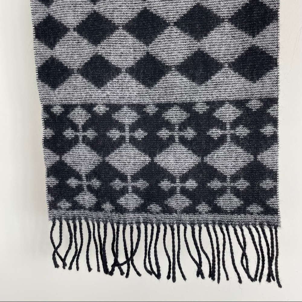 Wool Scarf - Picture 5 of 10